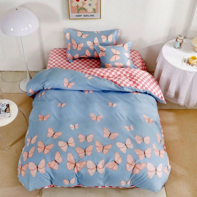 (OFERTA TRIO) Lenjerie pat 1 PERSOANA,  FINET, 4 piese, cu ELASTIC, Roz-Bleu, fluturi