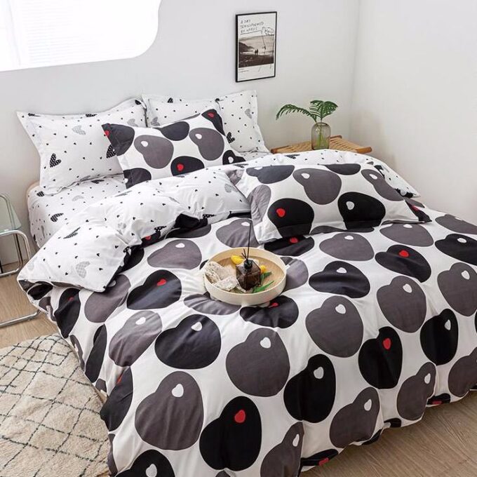 (OFERTA 3 la 199 Lei) Lenjerie pat dublu cu doua feţe, 4 piese, Finet Soft, Gri, inimioare