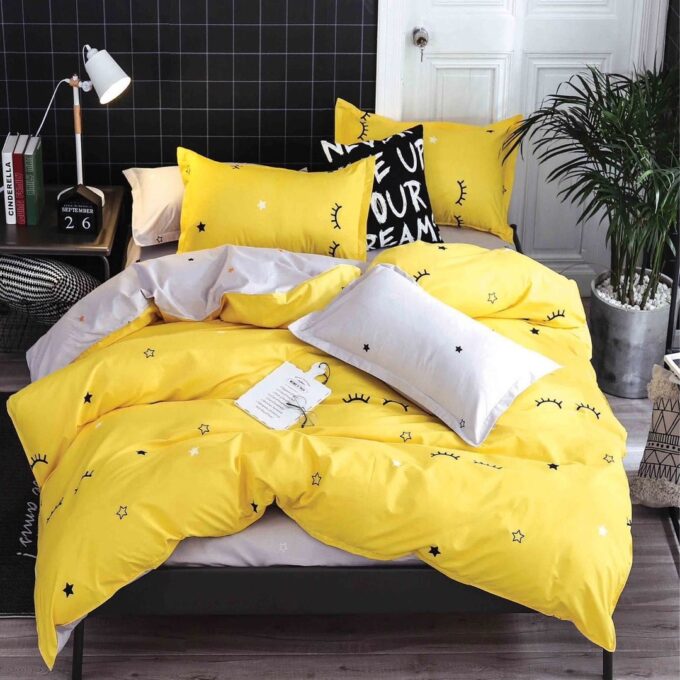 Lenjerie pat 140x200cm 4 piese cu ELASTIC - 3 Bucati 219 Lei - Galben gene stelute 1 Lenjerie pat 140x200cm 4 piese cu ELASTIC - 3 Bucati 219 Lei - Galben gene stelute