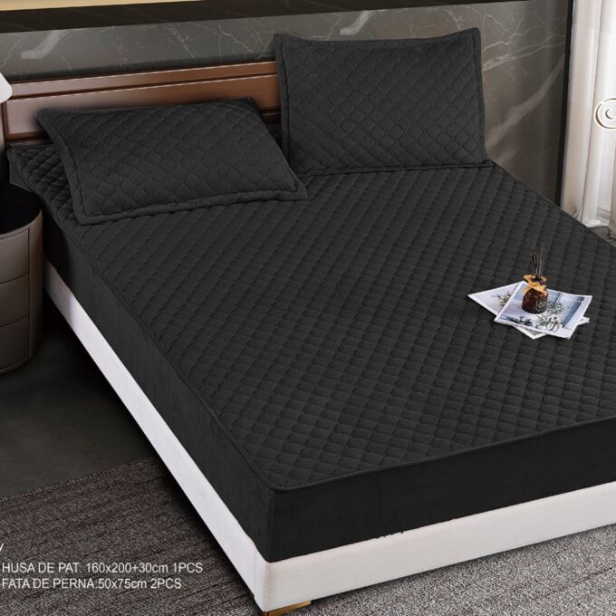 Husa Matlasata Tip Topper din Catifea 160x200cm, cu 2 Fete de Perna 50x70cm -  Somn Odihnitor si Sustinere pentru Spate, Negru
