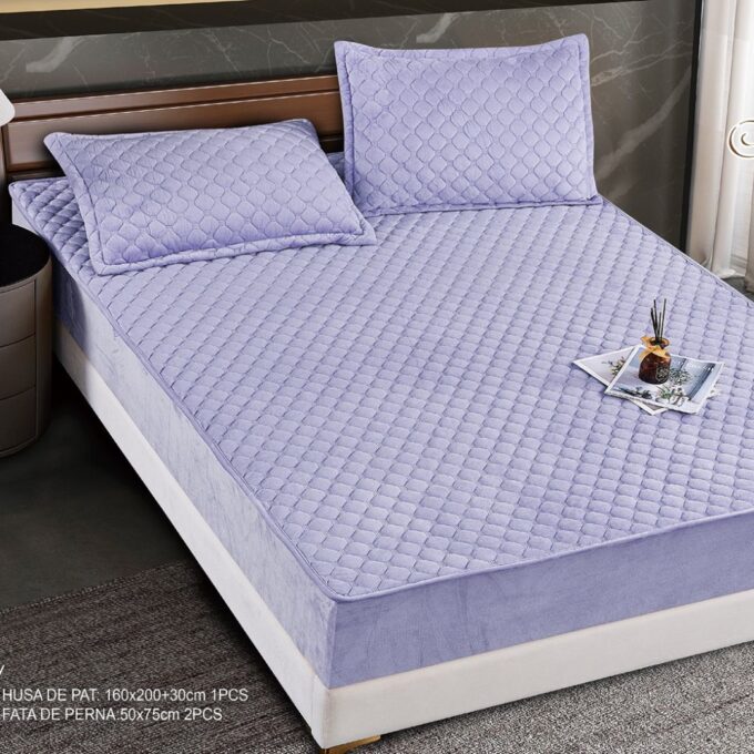 Husa Matlasata Tip Topper din Catifea 160x200cm, cu 2 Fete de Perna 50x70cm -  Somn Odihnitor si Sustinere pentru Spate, Lila