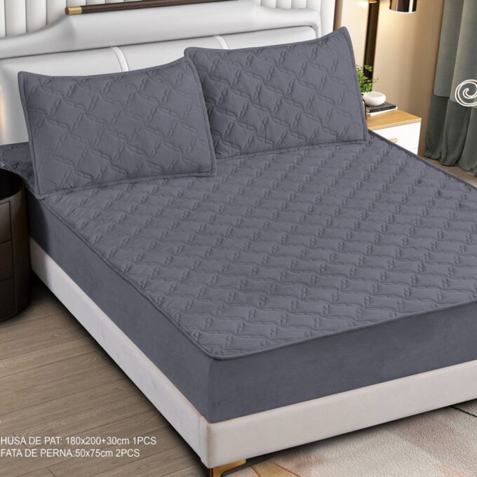 Husa Matlasata Tip Topper din Catifea 180x200cm, cu 2 Fete de Perna 50x70cm -  Somn Odihnitor si Sustinere pentru Spate, Gri inchis