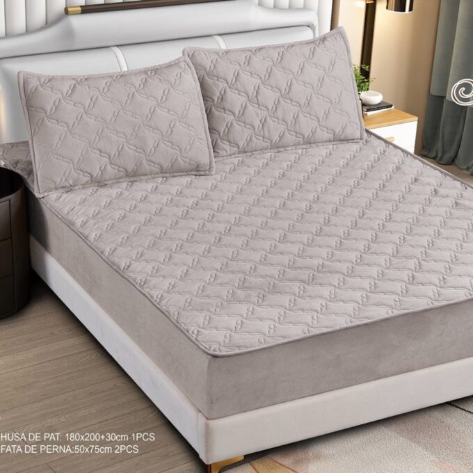 Husa Matlasata Tip Topper din Catifea 180x200cm, cu 2 Fete de Perna 50x70cm -  Somn Odihnitor si Sustinere pentru Spate, Grej