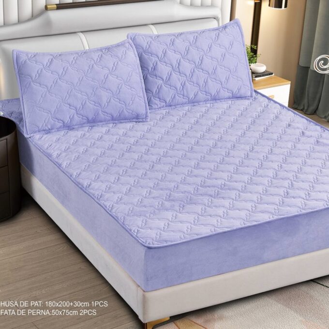Husa Matlasata Tip Topper din Catifea 180x200cm, cu 2 Fete de Perna 50x70cm -  Somn Odihnitor si Sustinere pentru Spate, Lila