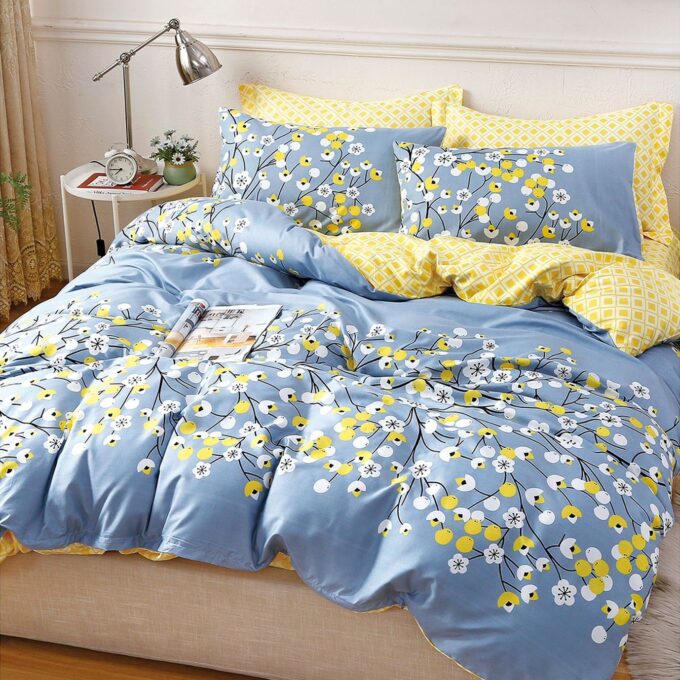Lenjerie pat dublu bumbac satinat - 3 Bucati 219 Lei - Albastru floricele 1 Lenjerie pat dublu bumbac satinat - 3 Bucati 219 Lei - Albastru floricele
