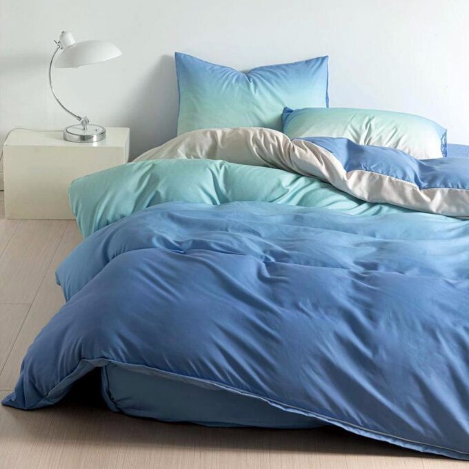 Lenjerie pat 140x200cm 4 piese cu ELASTIC - 3 Bucati 219 Lei - Bleu 1 Lenjerie pat 140x200cm 4 piese cu ELASTIC - 3 Bucati 219 Lei - Bleu