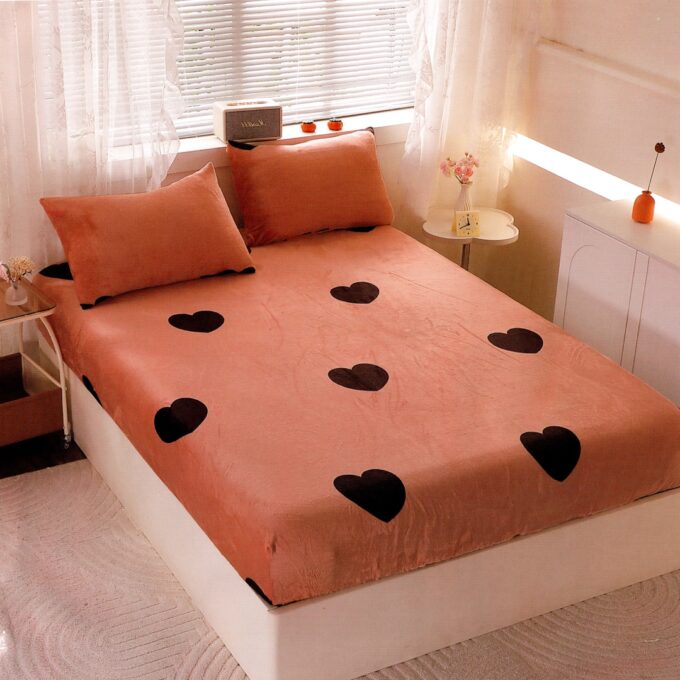 Cearsaf cu Elastic Cocolino 180x200cm si 2 fete de perna 50x70cm, Roz prafuit, Inimioare