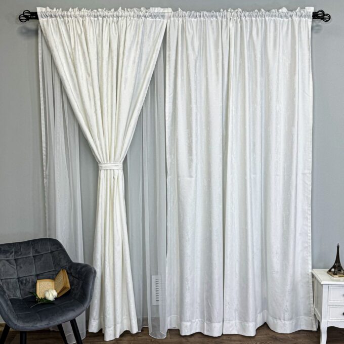 Set 2  Draperii din Jacquard model Nisip, 140cm latime x 260cm inaltime, cu TIV LAT, ALB