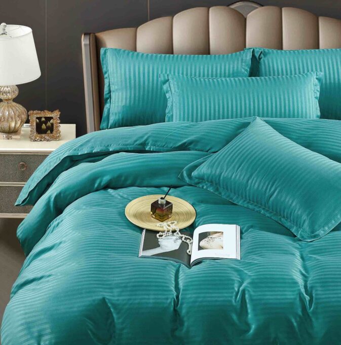 Lenjerie HoReCa, pat dublu, Damasc Finetat Deluxe cu Elastic, 6 piese, Jojo Home, Menta 1 Lenjerie HoReCa, pat dublu, Damasc Finetat Deluxe cu Elastic, 6 piese, Jojo Home, Menta