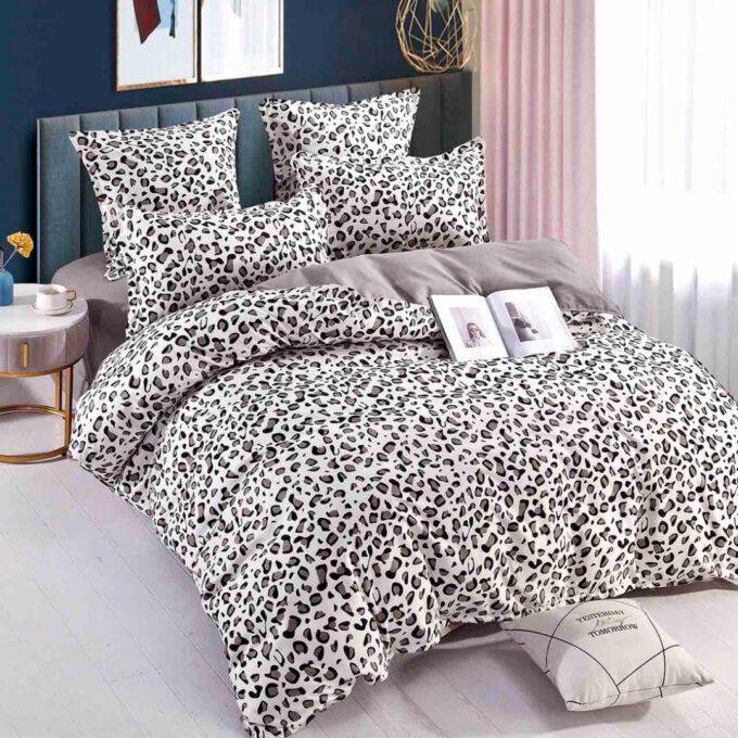 Lenjerie pat 1 PERSOANA, FINET, 4 piese, Jojo Home, Gri, Animal Print 1 Lenjerie pat 1 PERSOANA, FINET, 4 piese, Jojo Home, Gri, Animal Print