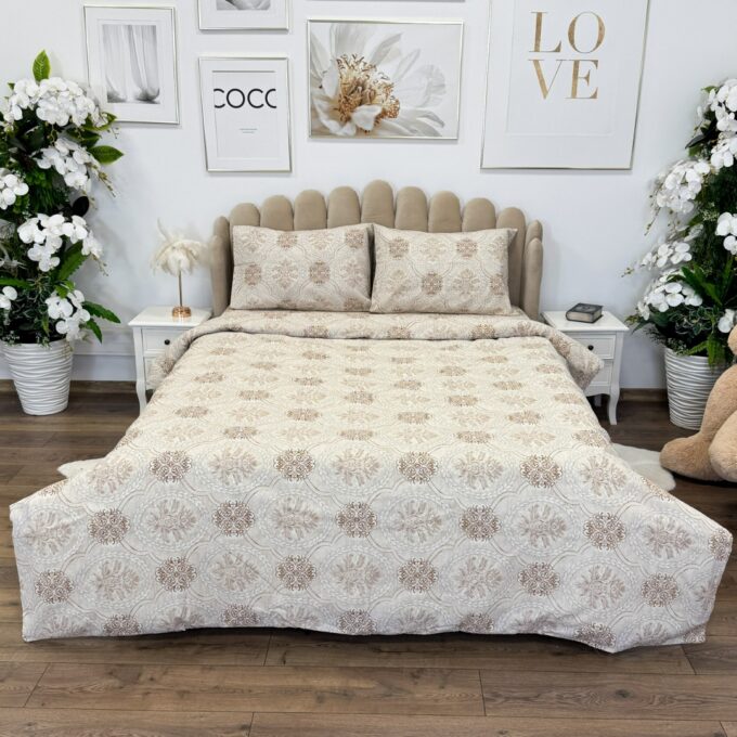 Lenjerie de Pat Dublu, Policoton Ranforsat, 4 piese, Atelier Cumparamisim, Bej, model elegant 1 Lenjerie de Pat Dublu, Policoton Ranforsat, 4 piese, Atelier Cumparamisim, Bej, model elegant