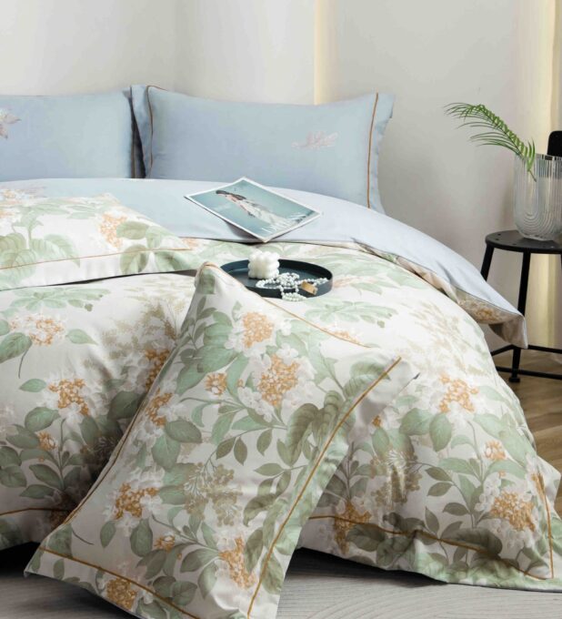 Lenjerie pat dublu, FINET DeLuxe, 6 piese, cu ELASTIC, Jojo Home, Cutie Eleganta, Verde, Bleu, Flori 1 Lenjerie pat dublu, FINET DeLuxe, 6 piese, cu ELASTIC, Jojo Home, Cutie Eleganta, Verde, Bleu, Flori