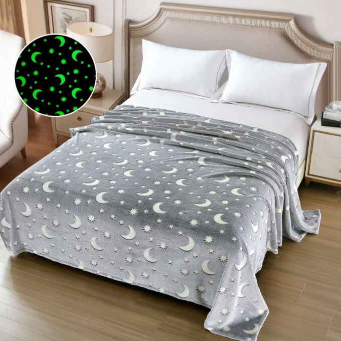 Patura Cocolino Pufoasa, Premium, cu Model Fluorescent, 200x230 cm – Confort si Eleganta de la Johny Home Pucioasa, Gri, Luna si Stelute