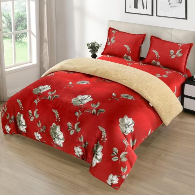 Lenjerie pat dublu cu Elastic, Super Pufoasa COCOLINO cu BLANITA, 4 piese, Rosu, Flori 1 Lenjerie pat dublu cu Elastic, Super Pufoasa COCOLINO cu BLANITA, 4 piese, Rosu, Flori