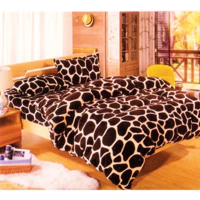 Lenjerie pat dublu, Super Pufoasa COCOLINO,cu ELASTIC, 4 piese, Bej, Maro, Animal Print