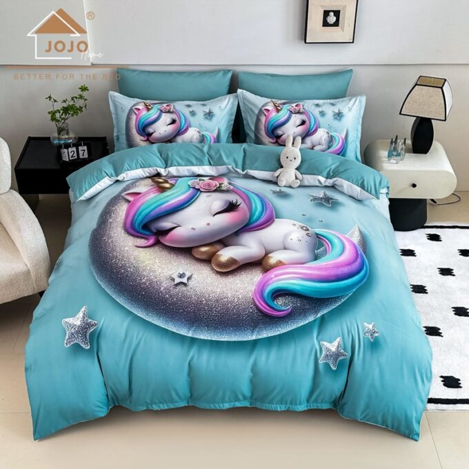 Lenjerie pat dublu, FINET, Imprimeu Digital 5D - Identic cu poza, Cu ELASTIC, 6 piese, Jojo Home, Bleu, Unicorn 1 Lenjerie pat dublu, FINET, Imprimeu Digital 5D - Identic cu poza, Cu ELASTIC, 6 piese, Jojo Home, Bleu, Unicorn