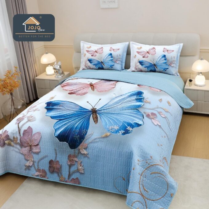 Cuvertura Matlasata, Bumbac Finet, cu Imprimeu 5D, 220x240cm + 2 fete de perna 50x70cm, Bleu, Fluturi