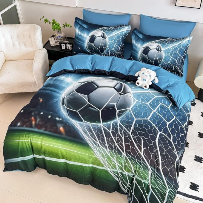 Lenjerie pat single,  FINET, Imprimeu Digital - Identic cu poza, 4 piese, cu ELASTIC, Jojo Home, Bleu, Verde, Minge de Fotbal