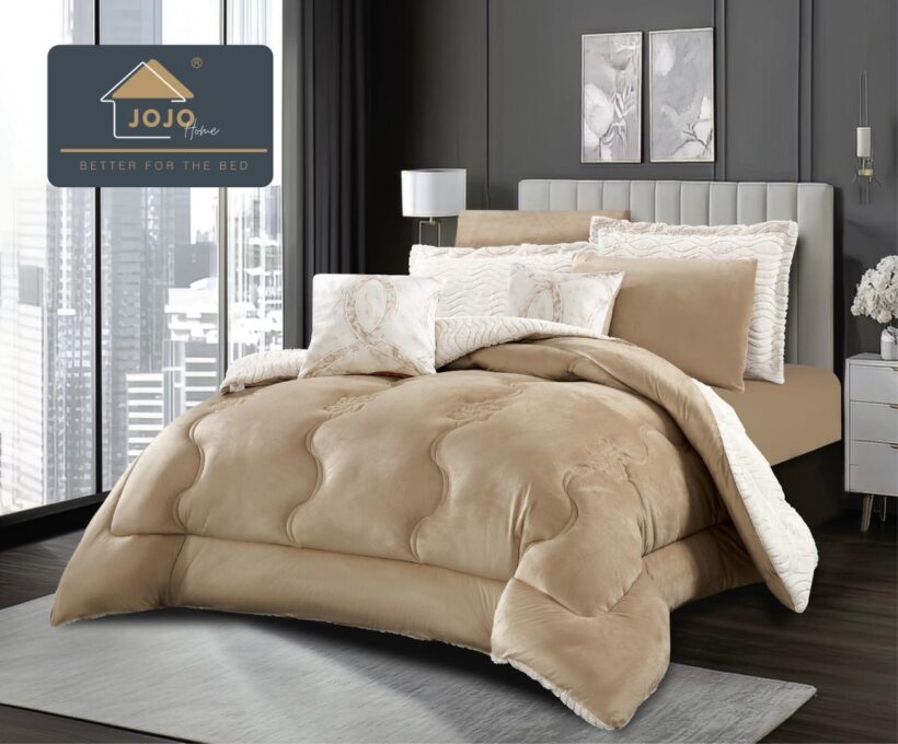 Lenjerie de pat cu Pilota Inclusa, Jojo Home, Cearceaf cu Elastic, 6 Piese, Blana de Iepure Artificiala si Catifea, Cappuccino 1 Lenjerie de pat cu Pilota Inclusa, Jojo Home, Cearceaf cu Elastic, 6 Piese, Blana de Iepure Artificiala si Catifea, Cappuccino