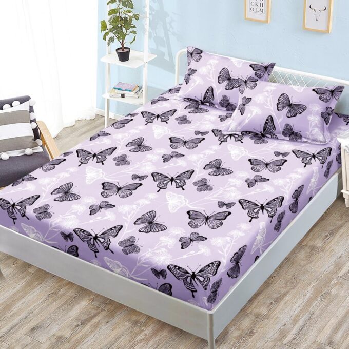Cearsaf cu Elastic, Bumbac Satinat, 160x200 cm + 2 Fete de Perna 50x70 cm, Lila, fluturi 1 Cearsaf cu Elastic, Bumbac Satinat, 160x200 cm + 2 Fete de Perna 50x70 cm, Lila, fluturi