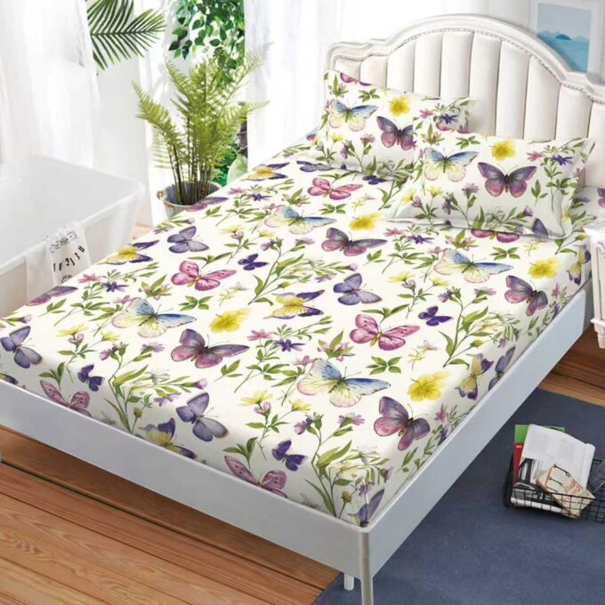 Cearsaf cu Elastic, Bumbac Satinat, 160x200 cm + 2 Fete de Perna 50x70 cm, Crem, fluturi colorati 1 Cearsaf cu Elastic, Bumbac Satinat, 160x200 cm + 2 Fete de Perna 50x70 cm, Crem, fluturi colorati
