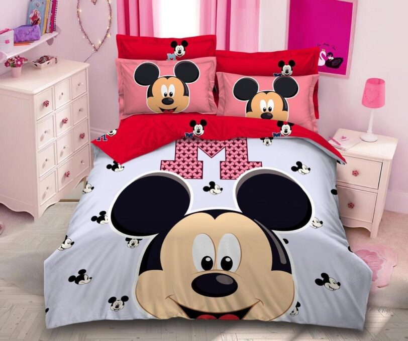 Lenjerie pat dublu, FINET, 6 piese, IDENTICA CU POZA, Desene Animate 1 Lenjerie pat dublu, FINET, 6 piese, IDENTICA CU POZA, Desene Animate
