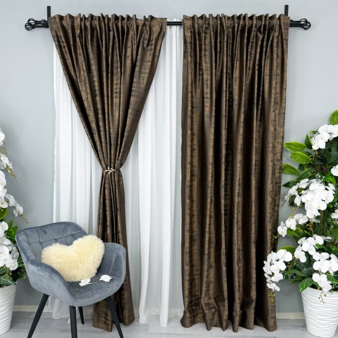 Draperie Catifea cu model Venti, Maro inchis, 140cm latime x 260cm inaltime, cu tiv lat pt bara