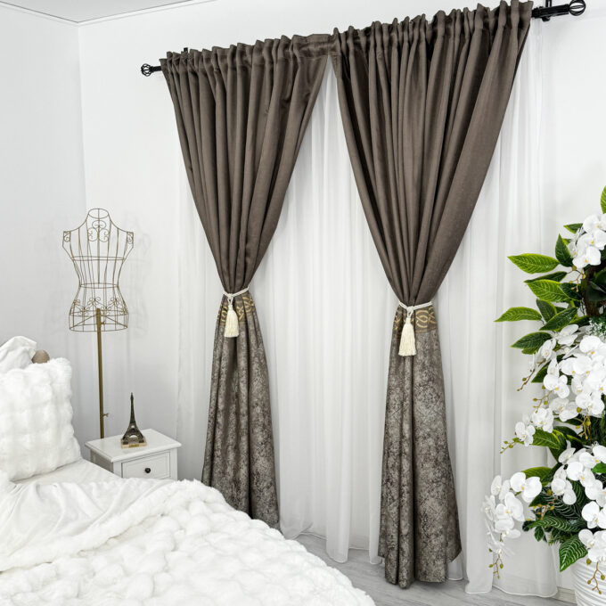 Set 2 Draperii Royal, Satinata, Texturata, Gri cu Auriu, 140cm latime x 260cm inaltime, cu tiv lat pt bara