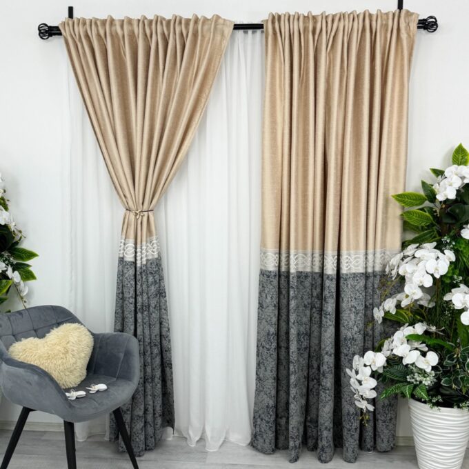 Set 2 Draperii Royal, Satinata, Texturata, Crem cu Gri, 140cm latime x 260cm inaltime, cu tiv lat pt bara