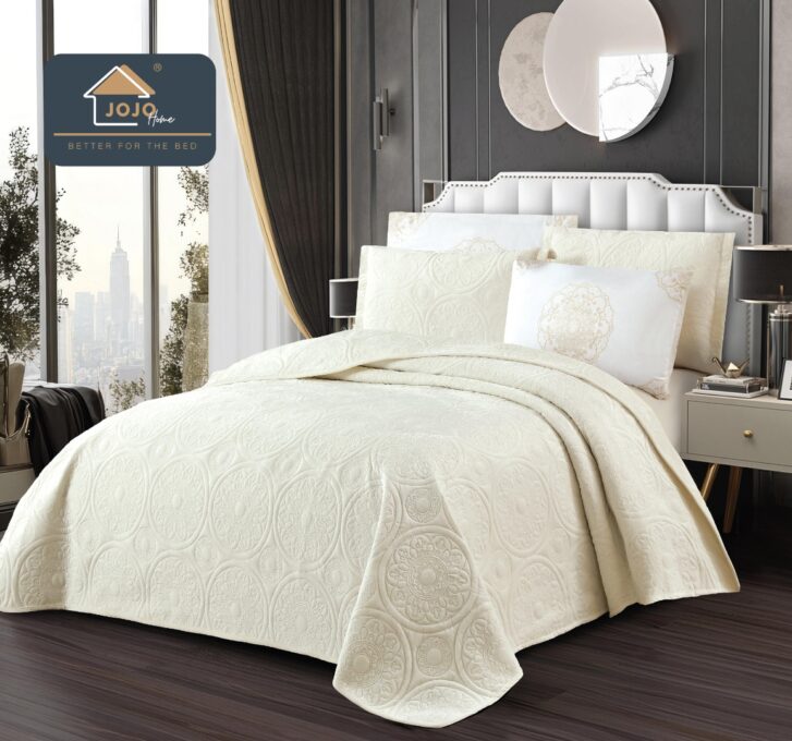 Cuvertura pat dublu, 5 piese, Finet Premium Matlasat, 220x240cm, Jojo Home, Ivoire