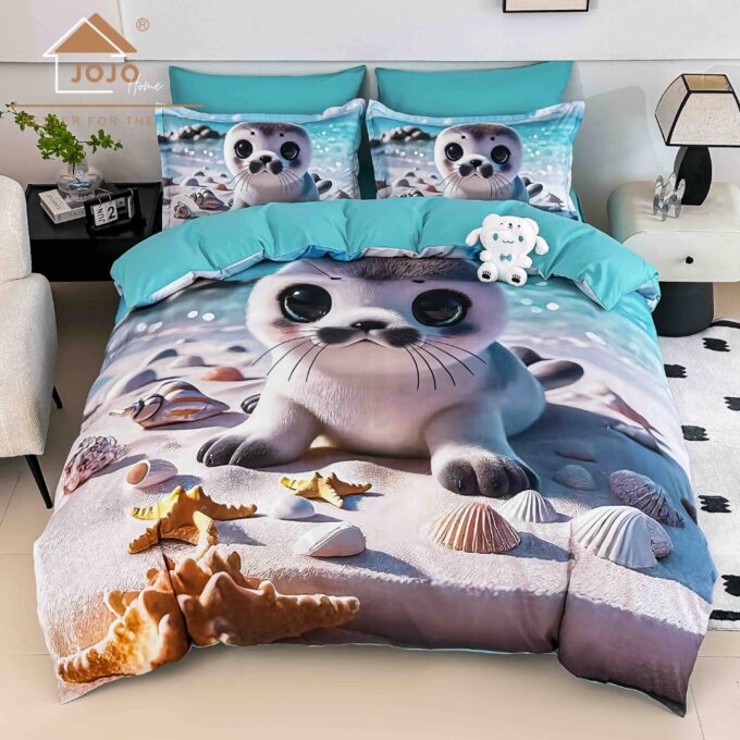 Lenjerie pat dublu, FINET, Imprimeu Digital 5D - Identic cu poza, Cu ELASTIC, 6 piese, Jojo Home, Bej, Bleu, Foca 1 Lenjerie pat dublu, FINET, Imprimeu Digital 5D - Identic cu poza, Cu ELASTIC, 6 piese, Jojo Home, Bej, Bleu, Foca