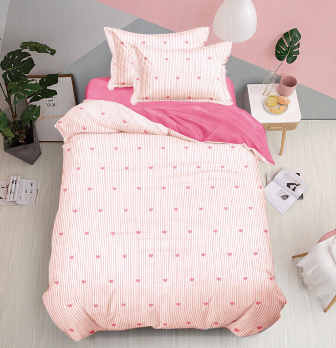 Lenjerie pat 140x200cm, FINET, 4 piese, cu ELASTIC, Crem, Roz, Inimioare 1 Lenjerie pat 140x200cm, FINET, 4 piese, cu ELASTIC, Crem, Roz, Inimioare