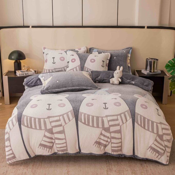 Lenjerie pat dublu, Super Pufoasa COCOLINO,cu ELASTIC, 4 piese, Jojo Home, Gri, Ursuleti