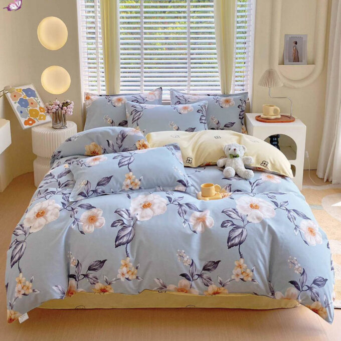 Lenjerie pat dublu, Finet, 6 piese. Bleu, flori 1 Lenjerie pat dublu, Finet, 6 piese. Bleu, flori
