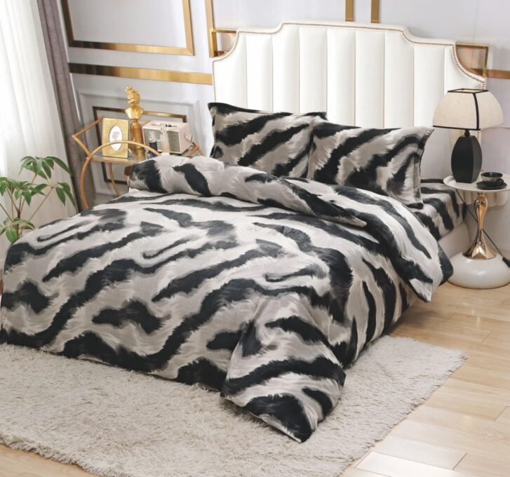 Lenjerie pat dublu, Super Pufoasa COCOLINO,cu ELASTIC, 4 piese, Gri, Negru, Zebra