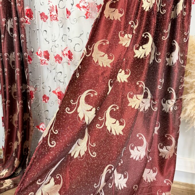 Set 2 bucati de Draperie Jacquard, Leaves, 150cm latime x 270cm inaltime, cu rejansa pt sina, Grena