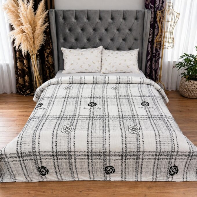 Patura pufoasa cocolino 200x230cm, 240g/mp, Gri, Alb, dungi, trandafiri