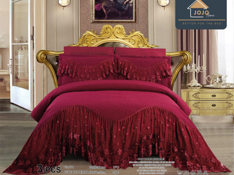 Cuvertura pat dublu, 3 piese, Bumbac Finet, 220x280cm, cu volanase si broderie, Jojo Home, Grena