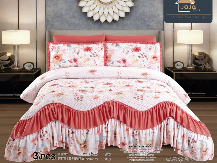 Cuvertura pat dublu, 3 piese, Bumbac Finet, 220x270cm, cu volanase, Jojo Home, Alb-Roz, flori