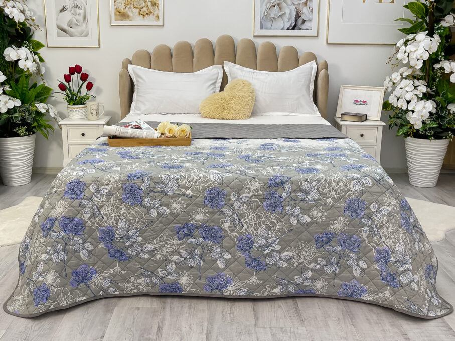 (OFERTA 3 la 199 Lei) Cuvertura matlasata cu doua fete pentru pat dublu , 210x210, Gri-Albastru, flori