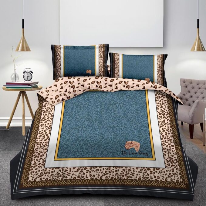 Lenjerie pat dublu, FINET, 6 piese, IDENTICA CU POZA, Maro, animal print 1 Lenjerie pat dublu, FINET, 6 piese, IDENTICA CU POZA, Maro, animal print