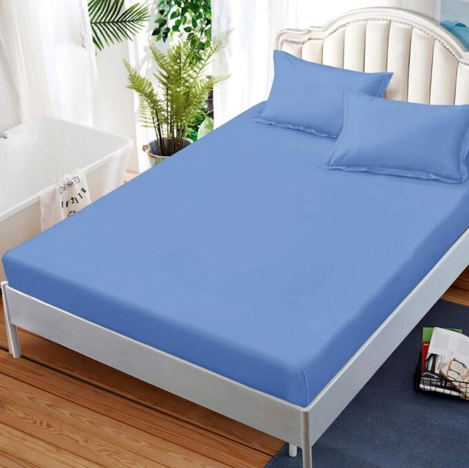 Cearsaf cu elastic, FINET, 180x200cm, 2 fete de perne 50x70cm, Bleu 1 Cearsaf cu elastic, FINET, 180x200cm, 2 fete de perne 50x70cm, Bleu