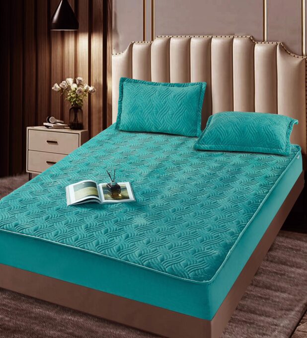Husã matlasatã tip topper din catifea, 180x200cm + 2 fete de perna 50x70cm, Turquoise