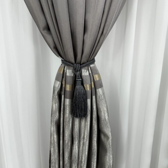 Draperie Elite, Satinata, Texturata, Gri, 140cm latime x 260cm inaltime, cu tiv lat pt bara