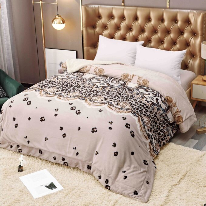 Patura CoCoLiNo cu blanita, 200x230cm, Jojo Home, Bej, animal print