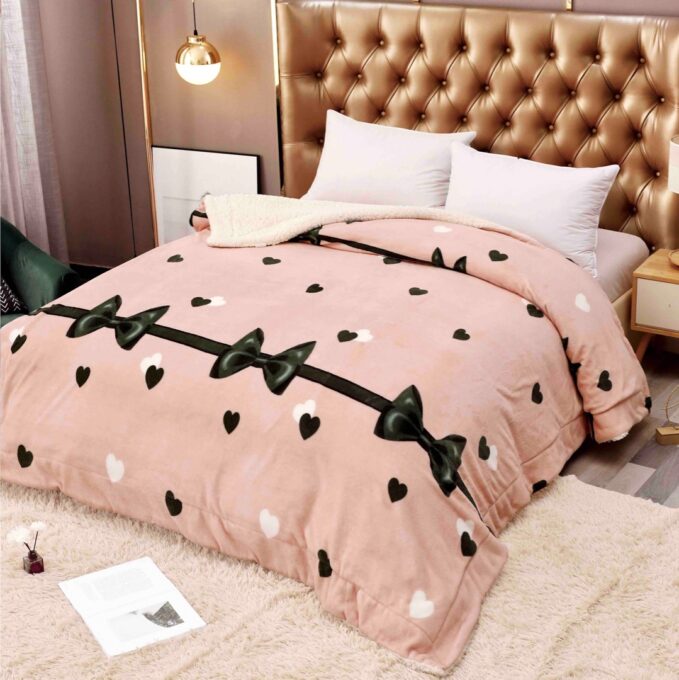 Patura CoCoLiNo cu blanita, 200x230cm, Jojo Home, Roz pudra, inimioare, fundite