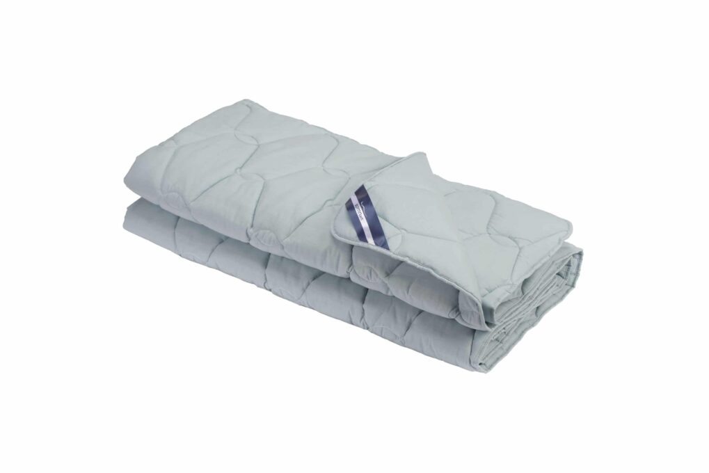 Pilota Bella Bumbac 150x200, SomnART, matlasata, umplutura groasa 400 gr/mp, pentru iarna, diverse culori