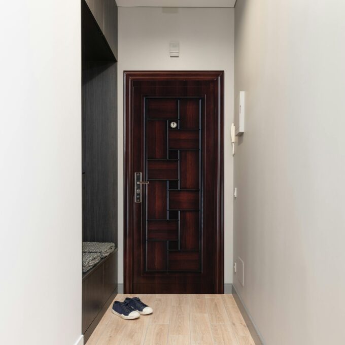 Usa metalica intrare ECO 07  maro  86 x 205 cm  dreapta