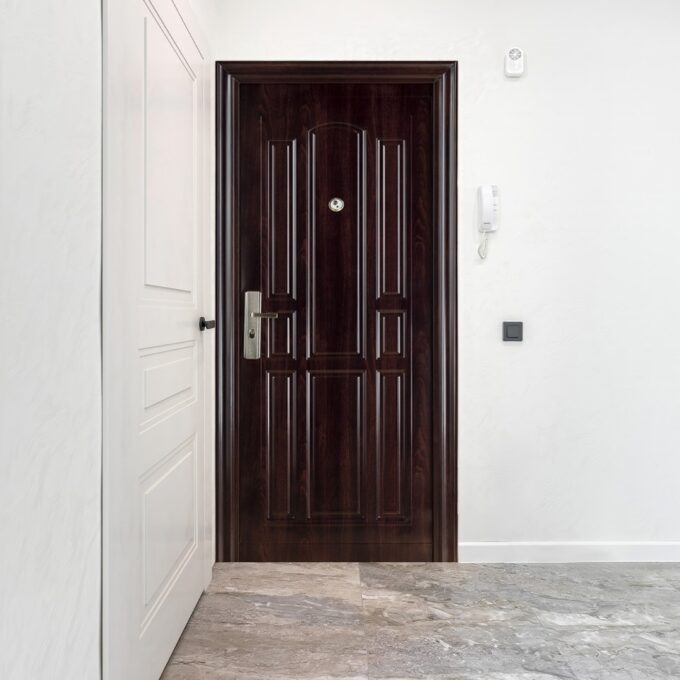 Usa metalica intrare ECO 32  maro  86 x 205 cm  dreapta